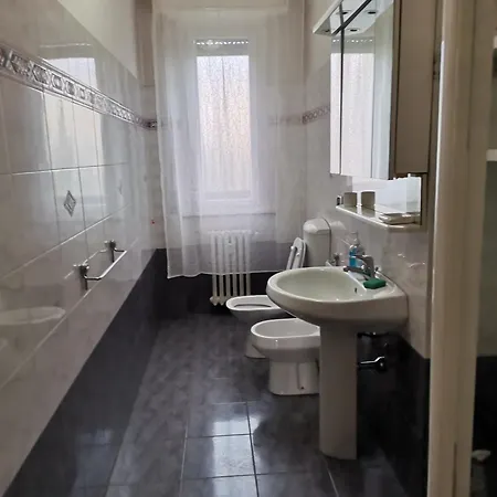 B&B Uruguay 3 Camere Da Letto Milan Exterior photo